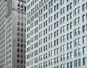 США, штат Іллінойс, Чикаго, Високий-піднімаються будівництво, фасади з windows денний час — стокове фото