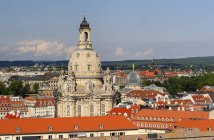 Germany, Saxony, Dresden, Old town view with Church of Our Lady above red roofs — Stock Photo