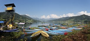 Nepal, Annapurna, Pokhara, Phewa Lake, panoramic view during daytime — Stock Photo