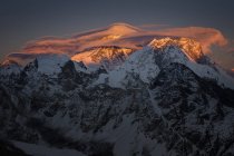 Nepal, Khumbu, Everest Region, Sonnenuntergang am Everest vom gokyo ri Gipfel — Stockfoto