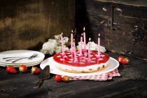 Strawberry cream cake — Stock Photo