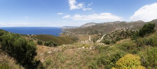 Grecia, Vatheia, paisaje costero - foto de stock