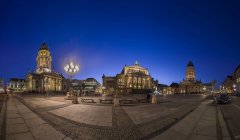 Germany, Berlin, view to Gendarmenmarkt by night — Stock Photo