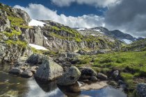 Noruega, Forsand, Kjerag montanha durante o dia — Fotografia de Stock