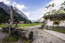 Austria, Tirolo, Karwendel mountains, Grosser Ahornboden, Engalm — Foto stock