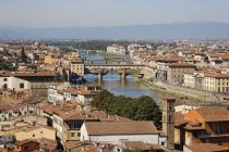 Italy, Tuscany, Florence, City view and Ponte Vecchio — Stock Photo