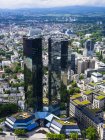 Allemagne, Hesse, Francfort, vue sur les bâtiments de la Deutsche Bank et de la ville d'en haut — Photo de stock