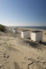 Paesi Bassi, Olanda, distretto della Zelanda, capanne sulla spiaggia a Domburg — Foto stock