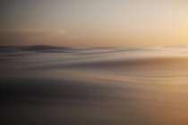 Croácia, Mar Mediterrâneo, oceano e ondas ao amanhecer — Fotografia de Stock