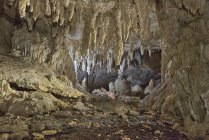 Nuova Zelanda, Golden Bay, pietre illuminate nella grotta di Stafford — Foto stock