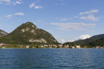 Austria, Stato di Salisburgo, Lago Fuschlsee, Fuschl am See, Montagna Ellmaustain — Foto stock