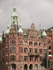 Deutschland, Hamburg, Blick auf historisches Lagerhaus bei Tag — Stockfoto