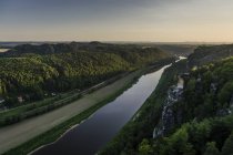 Alemanha, Saxônia, Saxônia Suíça, Vista do Bastei, rio Elba — Fotografia de Stock
