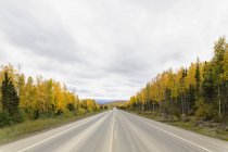 USA, Alaska, View of Dalton Highway in autumn during daytime — Stock Photo