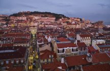 Portogallo, Lisbona, paesaggio urbano la sera — Foto stock
