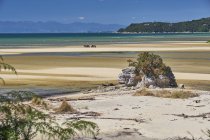 Nova Zelândia, Ilha do Sul, Parque Nacional Abel Tasman, paisagem balnear — Fotografia de Stock
