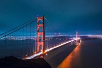 EUA, Califórnia, São Francisco, Golden Gate Bridge à noite — Fotografia de Stock