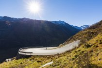 Suíça, Valais, Alpes, Furka pass, hairpin bend — Fotografia de Stock
