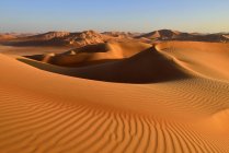 Oman, Dhofar, sand dunes in the Rub al Khali desert — Stock Photo