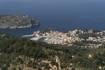 España, Islas Baleares, Mallorca, Vista desde Mirador de Ses Barques hasta Port de Soller - foto de stock