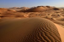 Oman, Dhofar, sand dunes in the Rub al Khali desert — Stock Photo