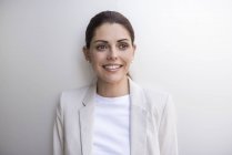 Portrait de femme d'affaires souriante — Photo de stock