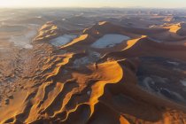 Африки, Намібії, Namib пустелі, Namib-Наутлюм Національний парк, вид з пустелі дюни, мертві Vlei і 