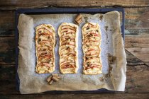 Primo piano della preparazione della torta di mele — Foto stock