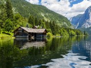Austria, Styria, Altaussee, boathouse at Altausseer See — Stock Photo