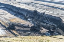 Deutschland, Tagebau Garzweiler, gigantischer Schaufelradbagger — Stockfoto