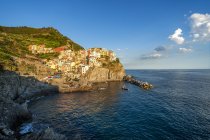 Italia, Liguria, Cinque Terre, Manarola la sera — Foto stock