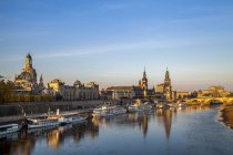 Alemanha, Saxônia, Dresden, vista da cidade à noite — Fotografia de Stock