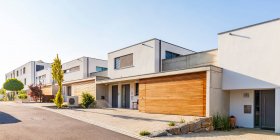 Alemania, Blaustein, ahorro de energía casas unifamiliares - foto de stock