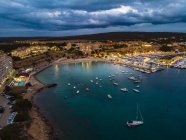 Maiorca, El Toro, Porto Adriano a hora azul, vista aérea — Fotografia de Stock