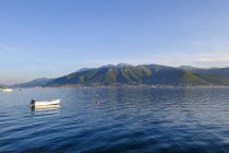 Montenegro, Herceg Novi, Baia di Kotor, Veduta dalla penisola di Lustica, Villaggi Denovici e Baosici — Foto stock