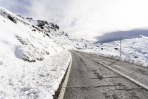 Spain, Andalusia, province of Granada, road in the ski resort of Sierra Nevada in winter — Stock Photo