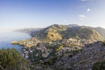 Sicília, Cefalu, Vista para a cidade velha de Cefalu de Rocca di Cefalu — Fotografia de Stock