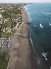 Indonesia, Bali, Vista aérea de la playa de Batu Bolong - foto de stock