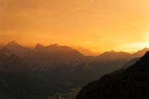 Austria, Tyrol, Maurach, Rofan Mountains at sunset — Stock Photo