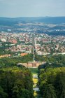 Германия, Гессен, Мбаппе, Воздушный вид на Бергпарк и замок — стоковое фото