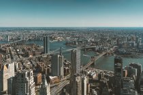 США, Нью-Йорк, Нью-Йорк, Вид с воздуха на Манхэттен и реку Гудзон — стоковое фото
