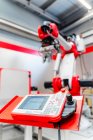 Крупный план панели управления для сварочных роботов на заводе — стоковое фото