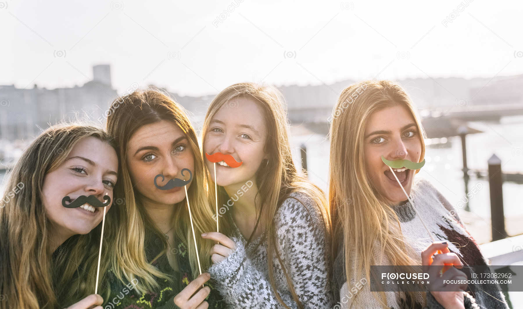 Ус ар