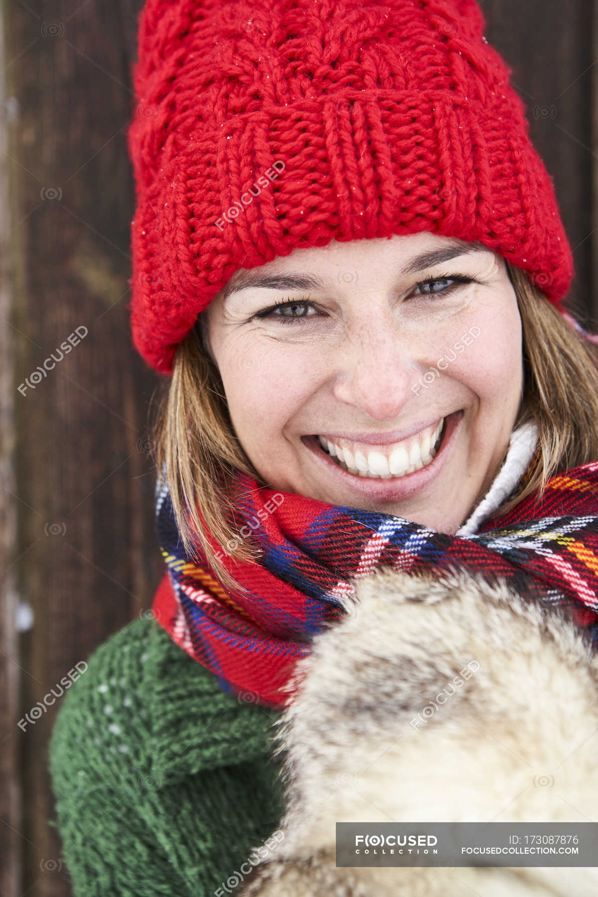 red bobble hat ladies