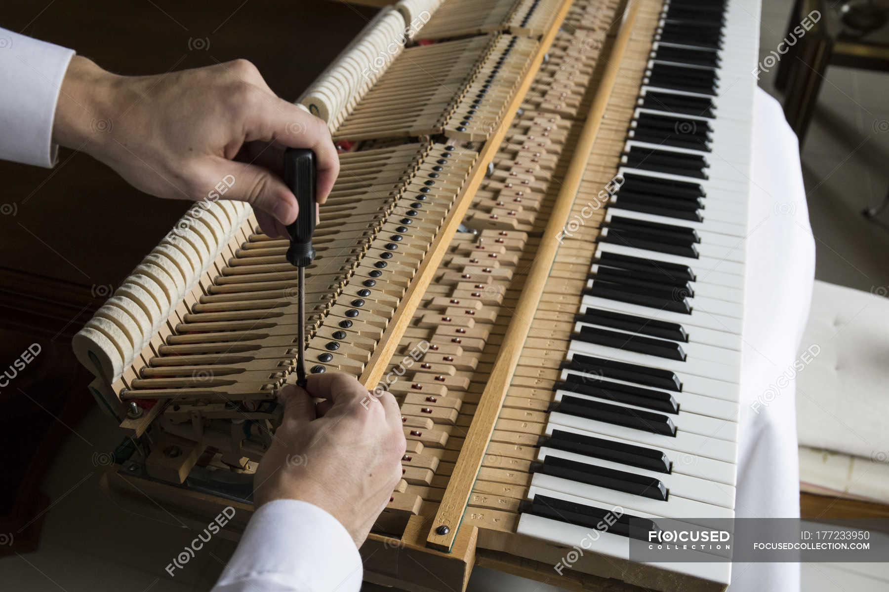 piano tuner los angeles