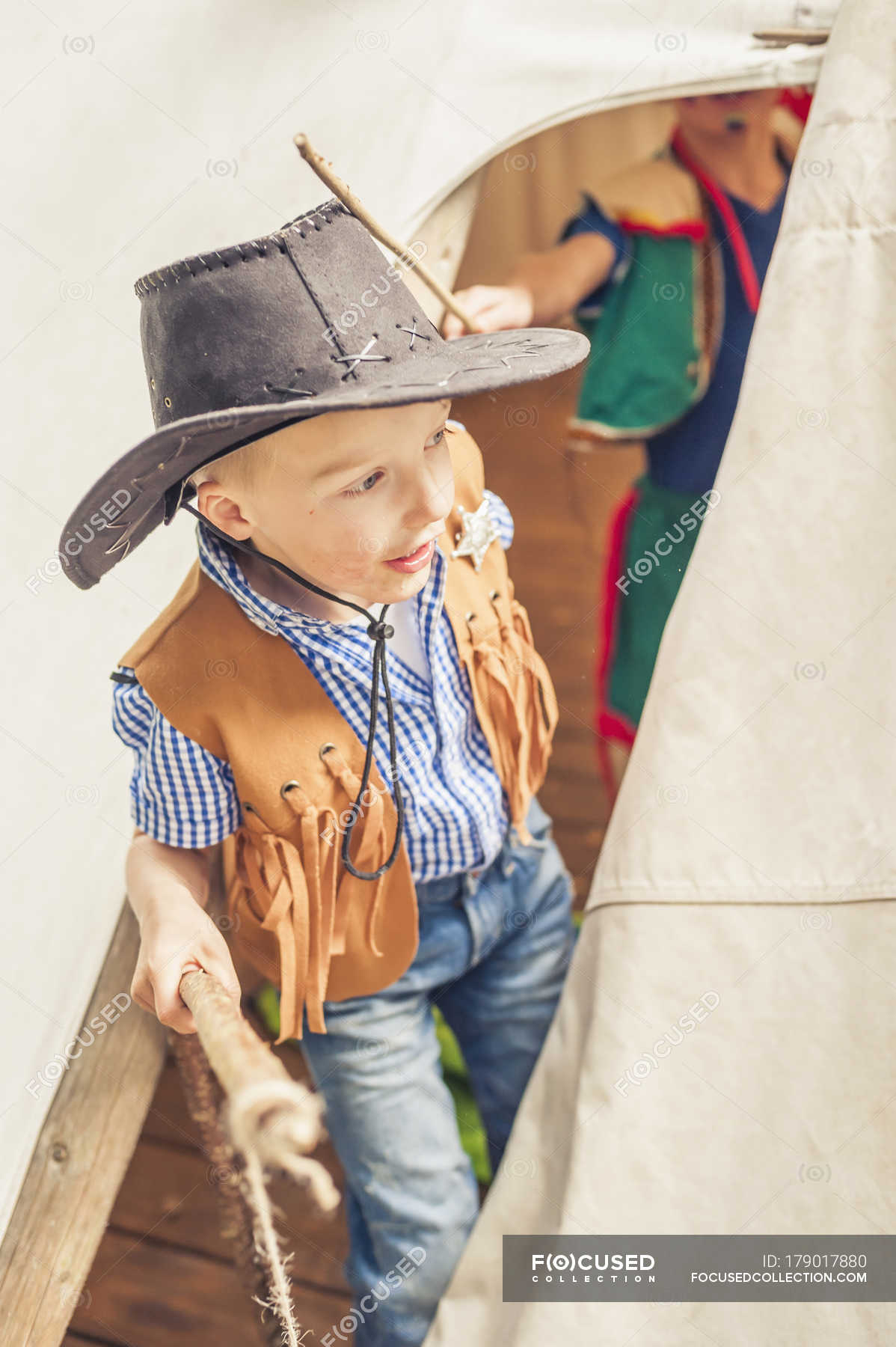 Germany, Saxony, Indians and cowboy party, — childhood, celebration - Stock  Photo | #179017880