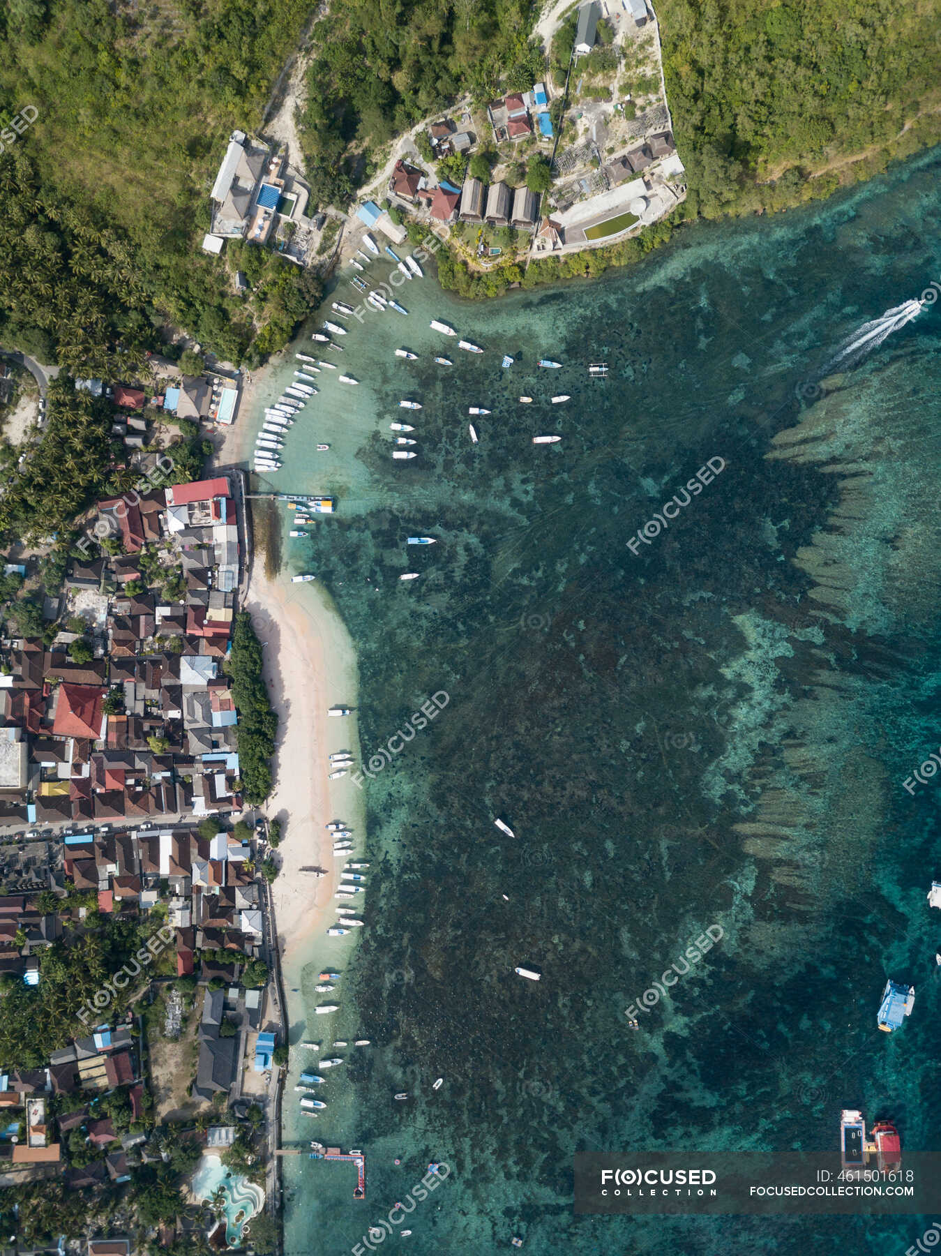 Vista A Rea De La Playa De Nusa Penida Nusa Penida Bali Indonesia Sol Agua Stock Photo