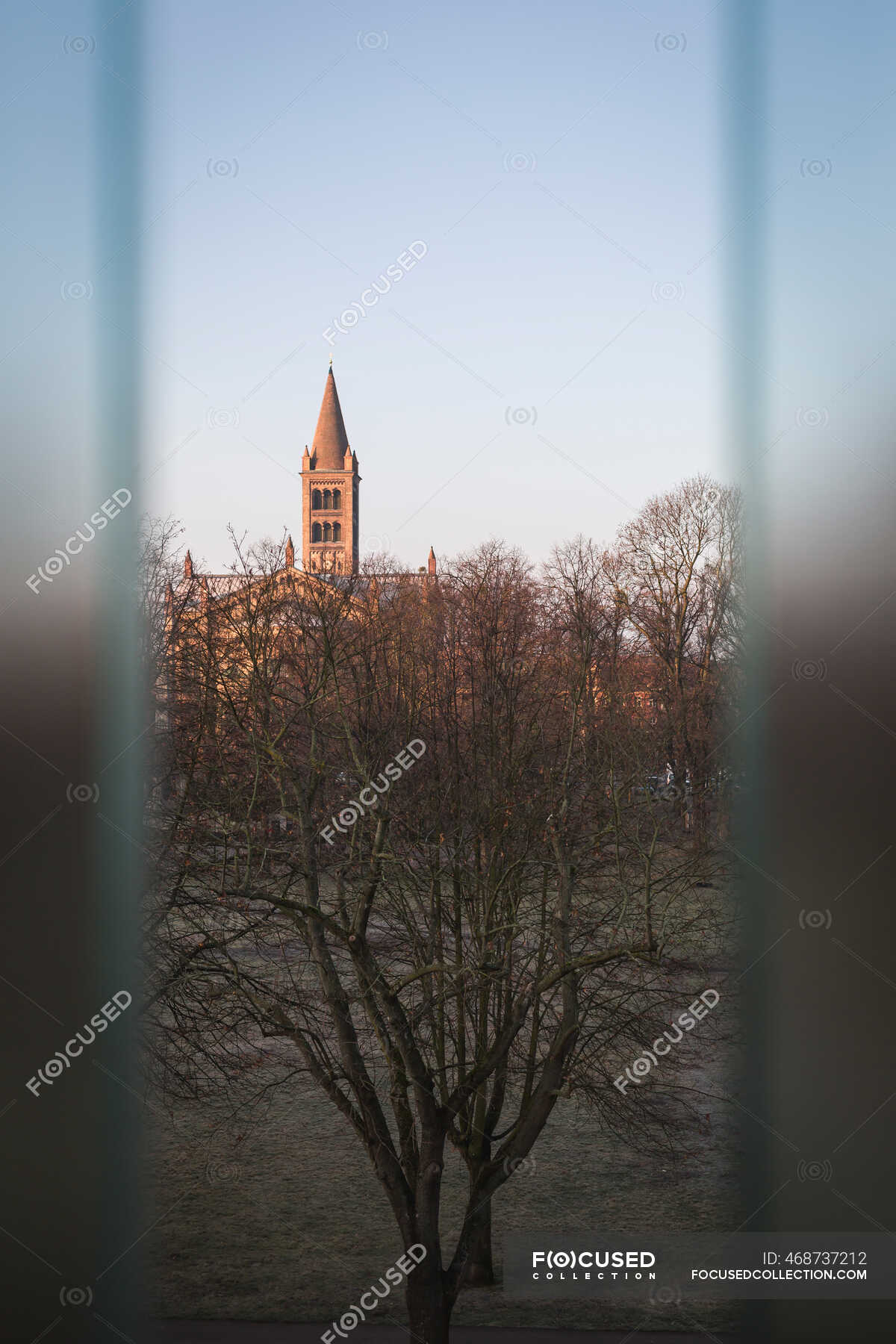 Iglesia de san pedro y pablo Stock Photos, Royalty Free Images Focused