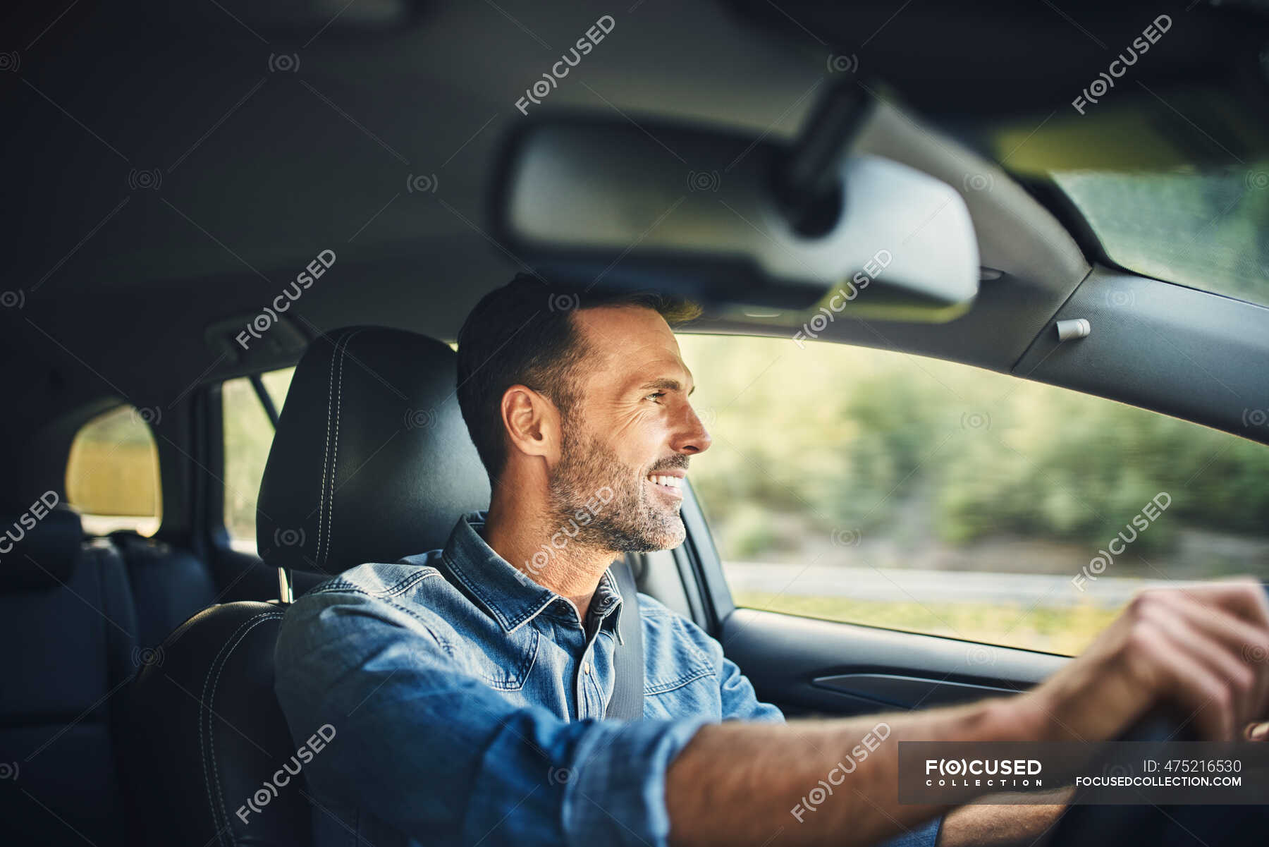 Handsome Man Driving A Car — Alertness Road Trip Stock Photo