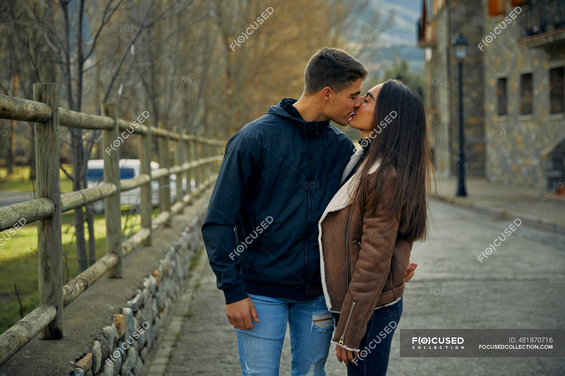 Girlfriend And Boyfriend Kissing
